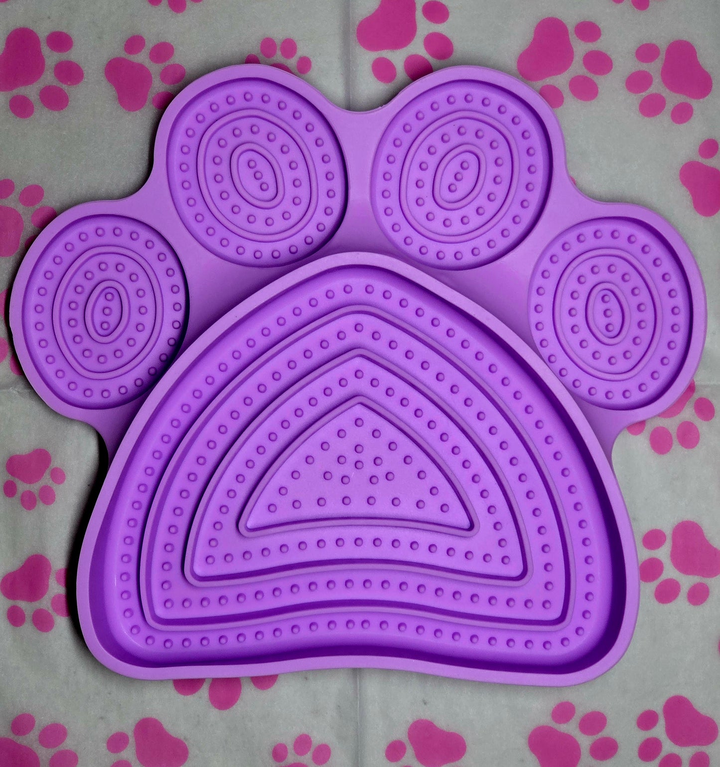 Paw shape licking mat - Snuffle Monsters