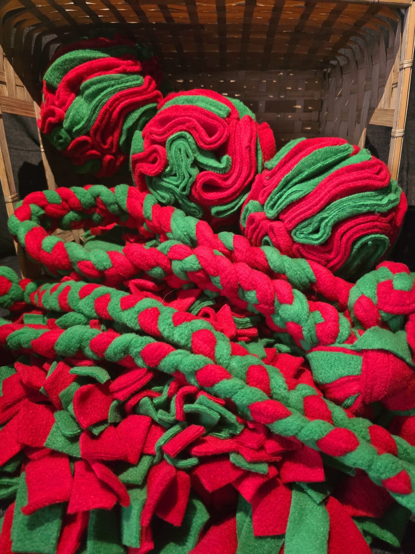 Christmas Snuffle Tug - Snuffle Monsters