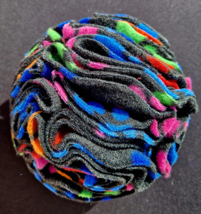 Black multi paw snuffle ball