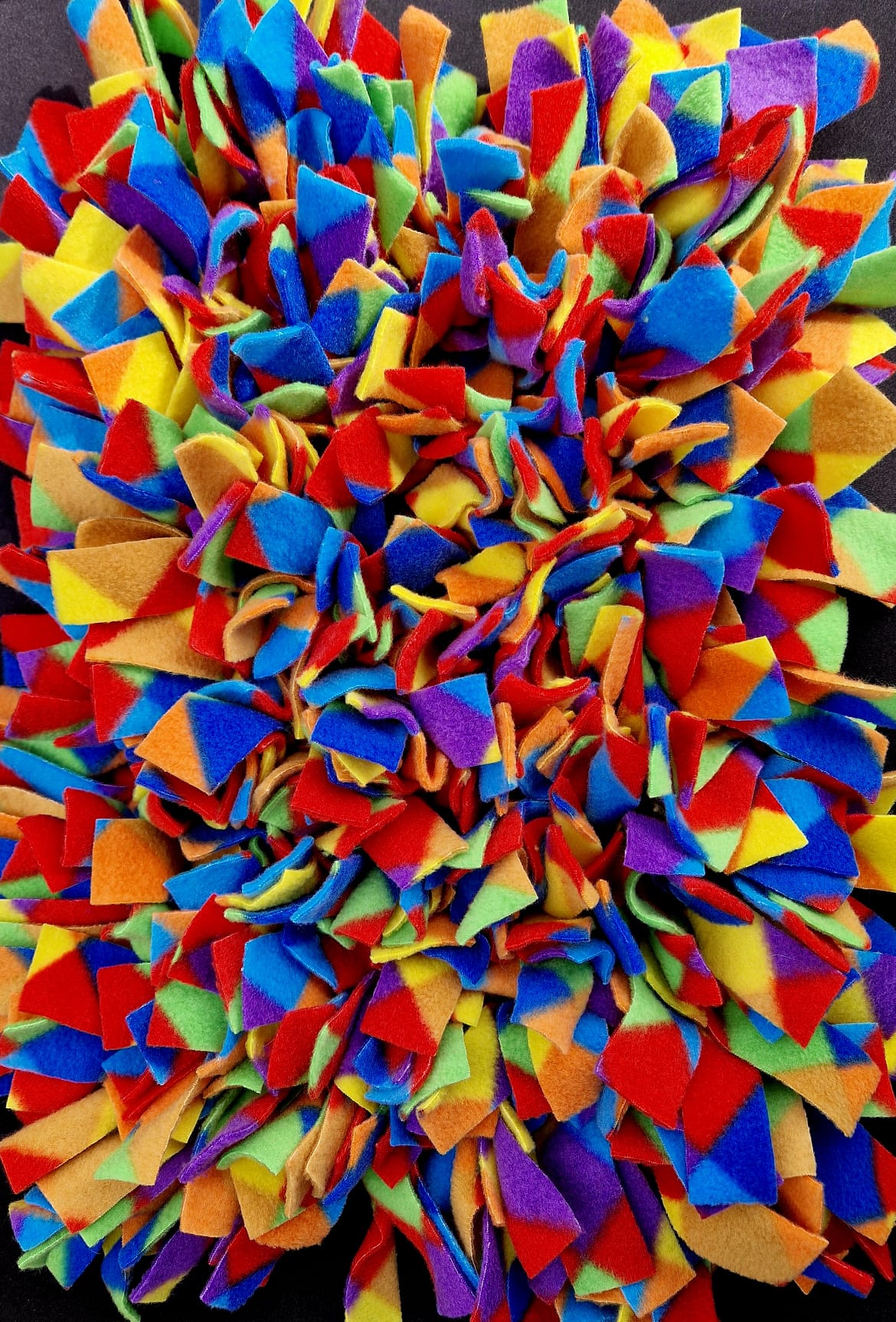 Bright harlequin medium snuffle mat